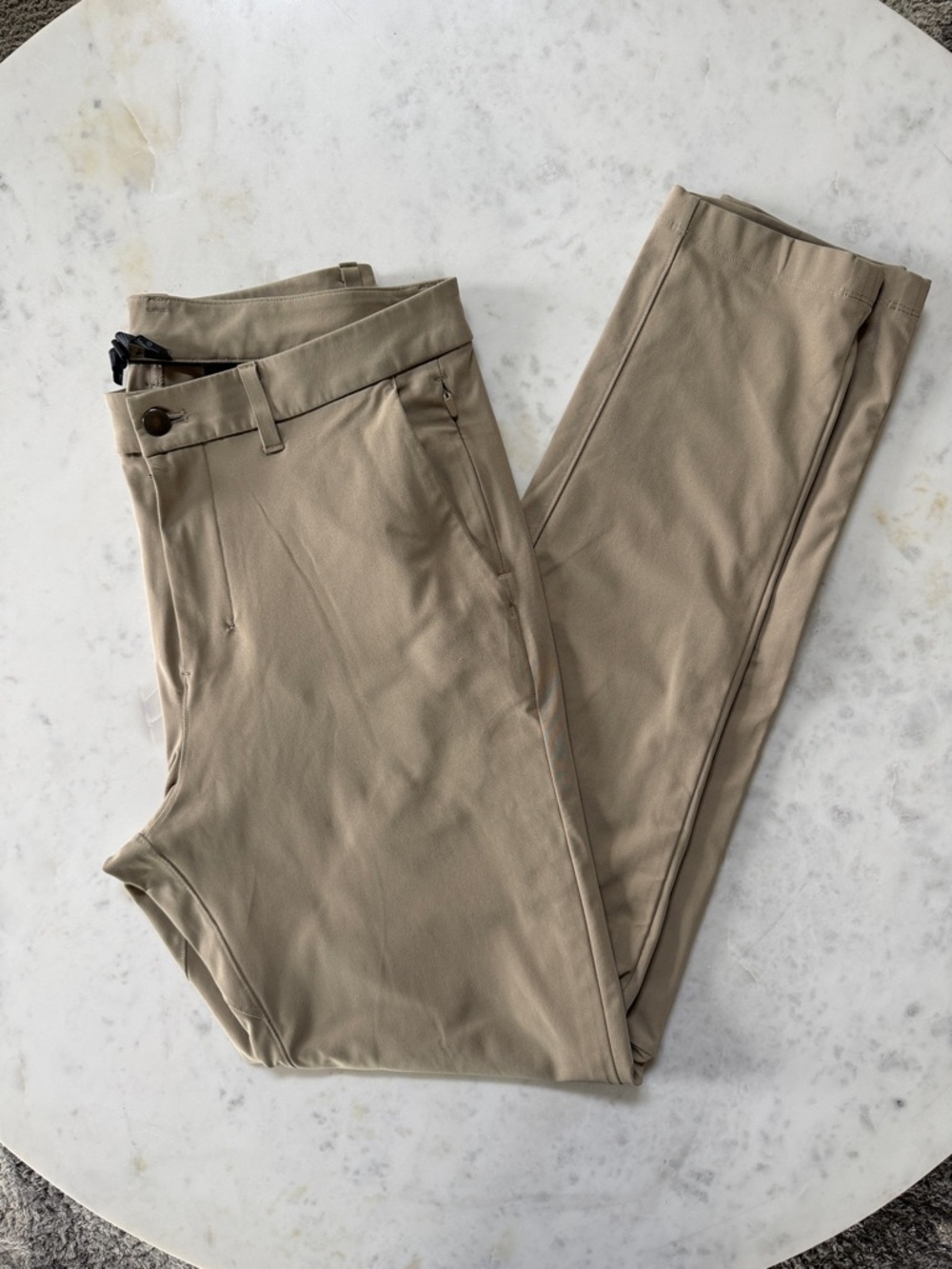 lululemon athletica Men's Chino Pants in Light Khaki